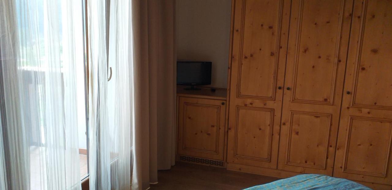 Hotel Villa Fosine Пинцоло Экстерьер фото