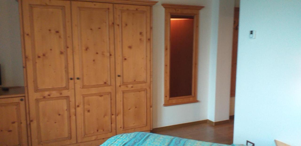 Hotel Villa Fosine Пинцоло Экстерьер фото