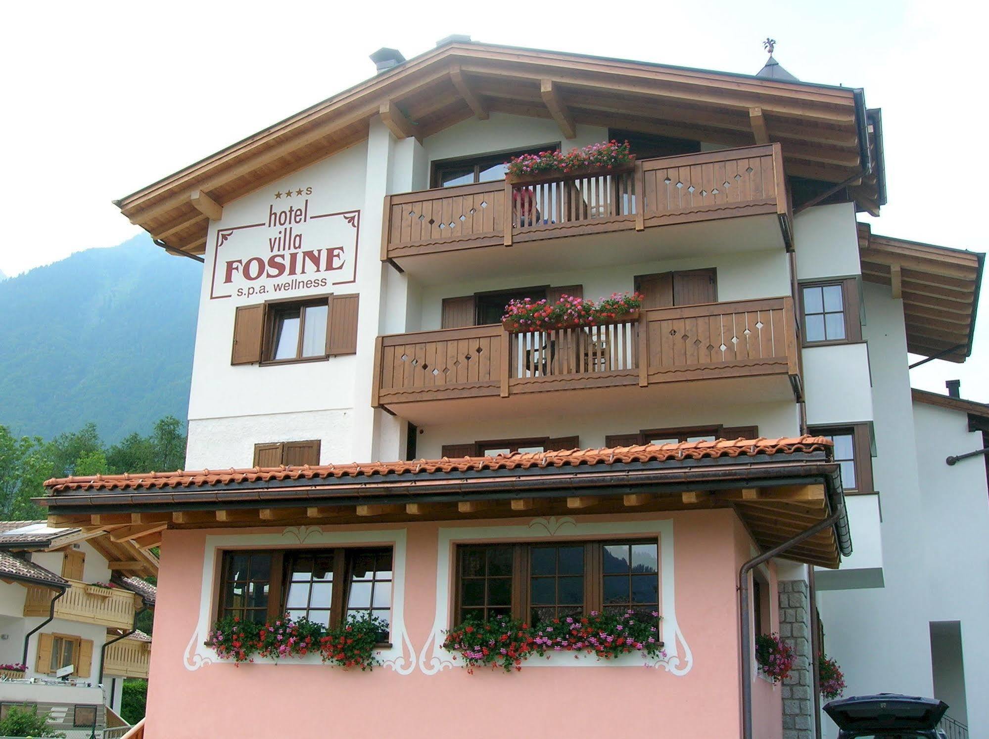 Hotel Villa Fosine Пинцоло Экстерьер фото