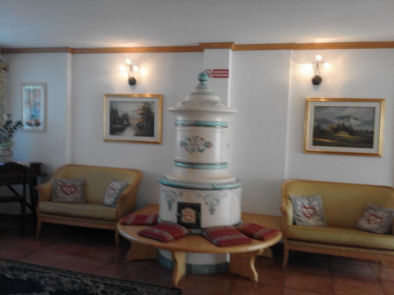 Hotel Villa Fosine Пинцоло Экстерьер фото